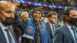 Ronaldinho besuchte die Champions-League-Partie zwischen PSG und RB Leipzig