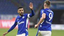 Victor Pálsson (l.) will mit dem FC Schalke 04 aufsteigen