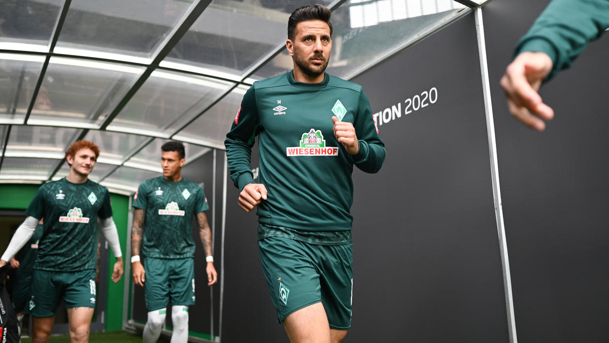 O tempo de Pizarro na Bundesliga terminou