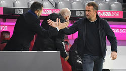 Hansi Flick (r.) wird den FC Bayern im Sommer wohl verlassen