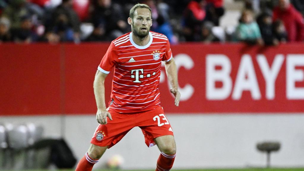 Bayerns Daley Blind spielt den Ball. Er wechselt nun zum FC Girona Bayerns Daley Blind spielt den Ball. Er wechselt nun zum FC Girona