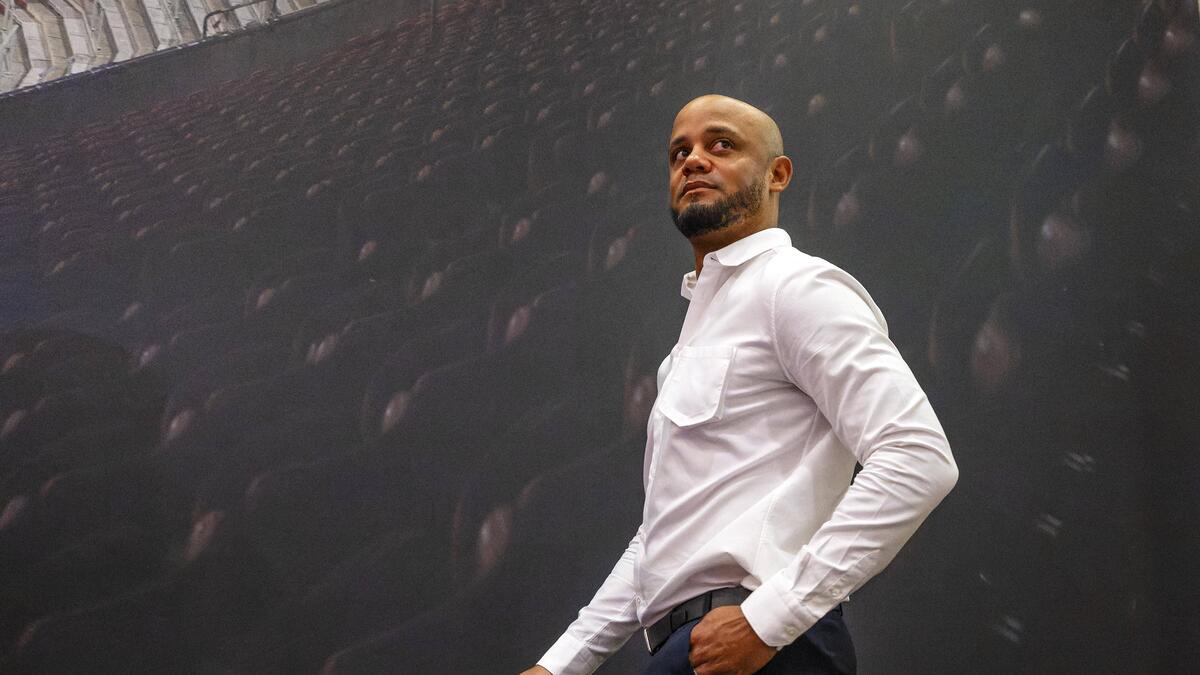 Vincent Kompany là huấn luyện viên trưởng mới của FC Bayern