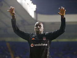 Demba Ba kan juichen tijdens het Europa League-duel Tottenham Hotspur - Beşiktaş (02-10-2014).