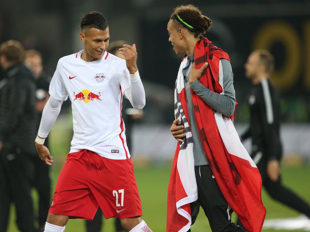 Das RB-Duo Davie Selke (l.) und Yussuf Poulsen glaubt nicht an die Meisterschaft der Roten Bullen. Das RB-Duo Davie Selke (l.) und Yussuf Poulsen glaubt nicht an die Meisterschaft der Roten Bullen.