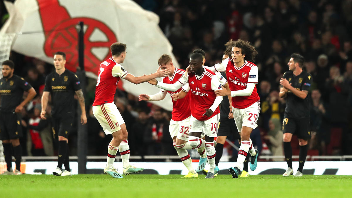 Der FC Arsenal setzte sich gegen Vitoria Guimaraes durch Der FC Arsenal setzte sich gegen Vitoria Guimaraes durch