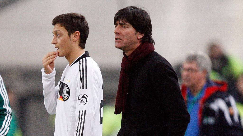 So sah die DFB-Elf bei Özils Debüt 2009 aus