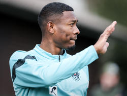 David Alaba nahm die Trophäe entgegen