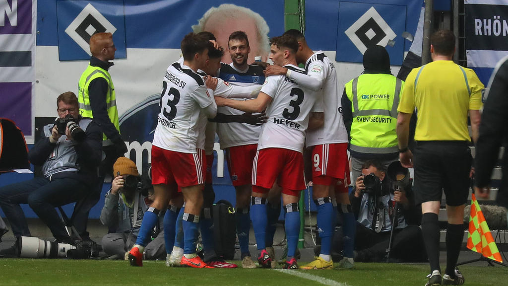 Der HSV konnte sechs Tore gegen Hannover 96 erzielen