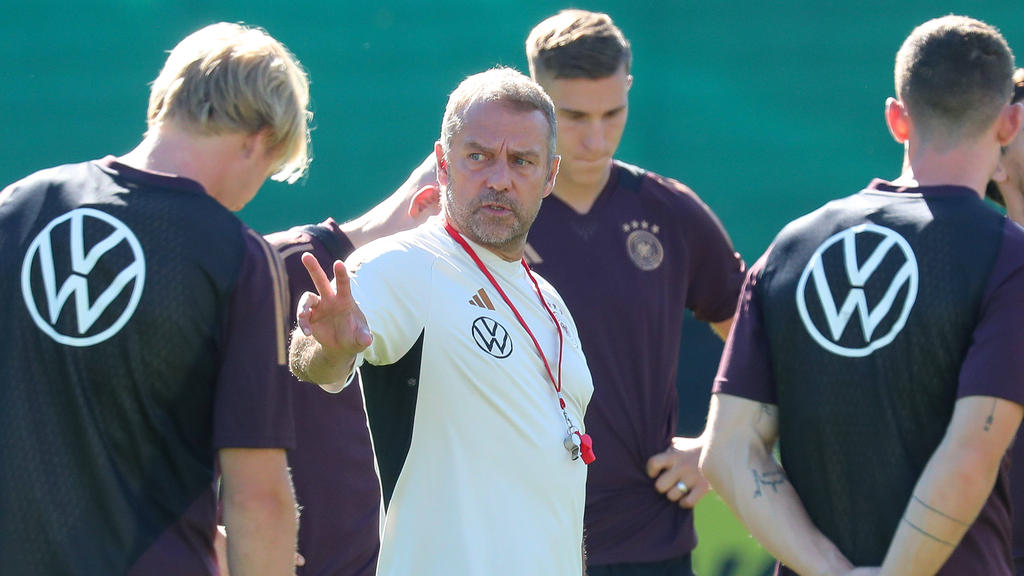 Bundestrainer Hansi Flick steht gewaltig unter Druck