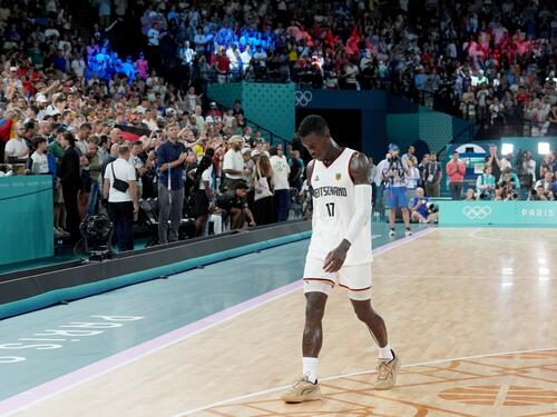 Dennis Schröder verließ mit hängendem Kopf die Arena