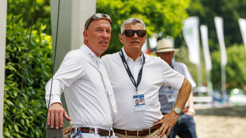 Bundestrainer Becker (r.) ist mit der EM-Bilanz zufrieden