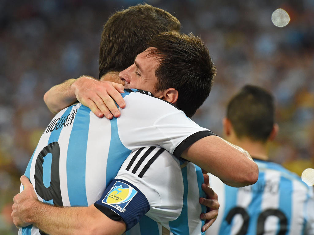 Lionel Messi würde eine Verpflichtung seines Kumpels Gonzalo Higuain begrüßen