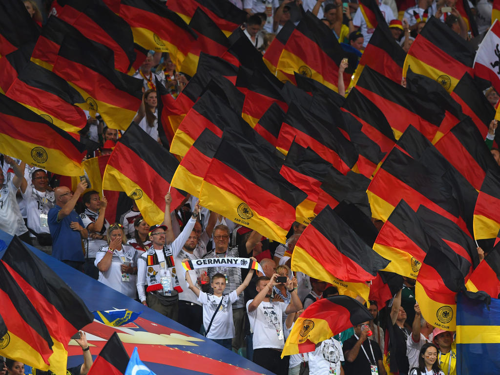 Deutsche Fans hoffen auf den Einzug ins Achtelfinale