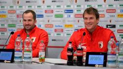 Manuel Baum (l.) ist beim FC Augsburg mit Jens Lehmann sehr zufrieden