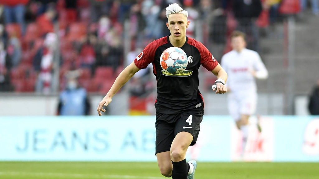 Nico Schlotterbeck soll beim FC Bayern und beim BVB auf dem Zettel stehen Nico Schlotterbeck soll beim FC Bayern und beim BVB auf dem Zettel stehen