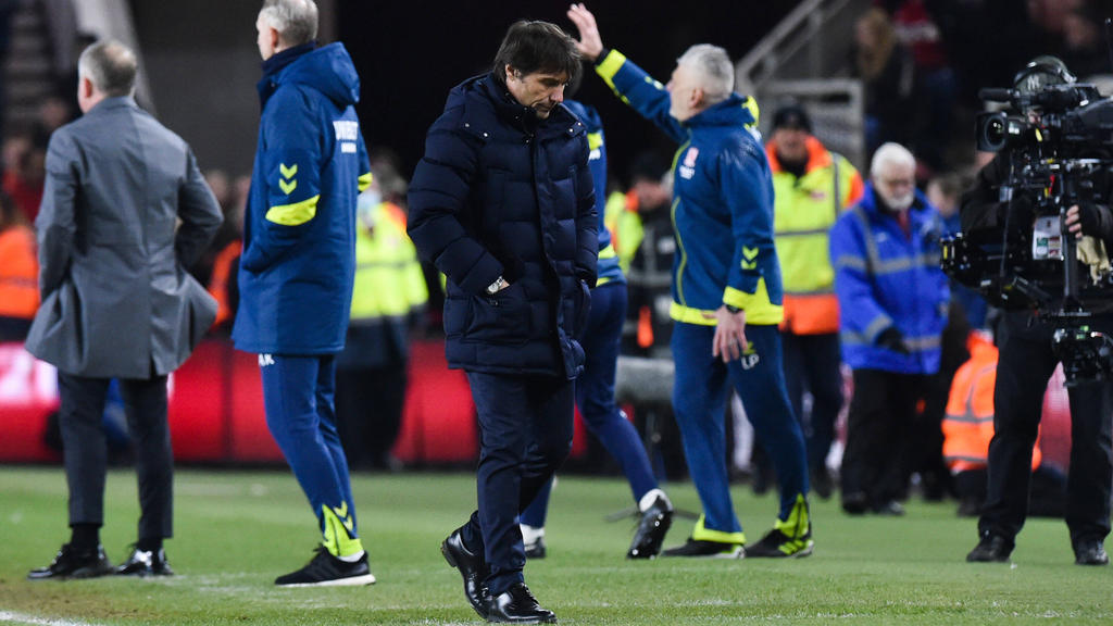 Conte says no quick fix for flaky Tottenham