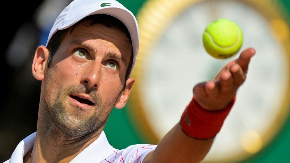 Novak Djokovic gewinnt sein erstes Spiel nach US-Open-Skandal Novak Djokovic gewinnt sein erstes Spiel nach US-Open-Skandal