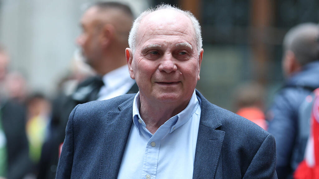 Uli Hoeneß ist Ehrenpräsident des FC Bayern Uli Hoeneß ist Ehrenpräsident des FC Bayern