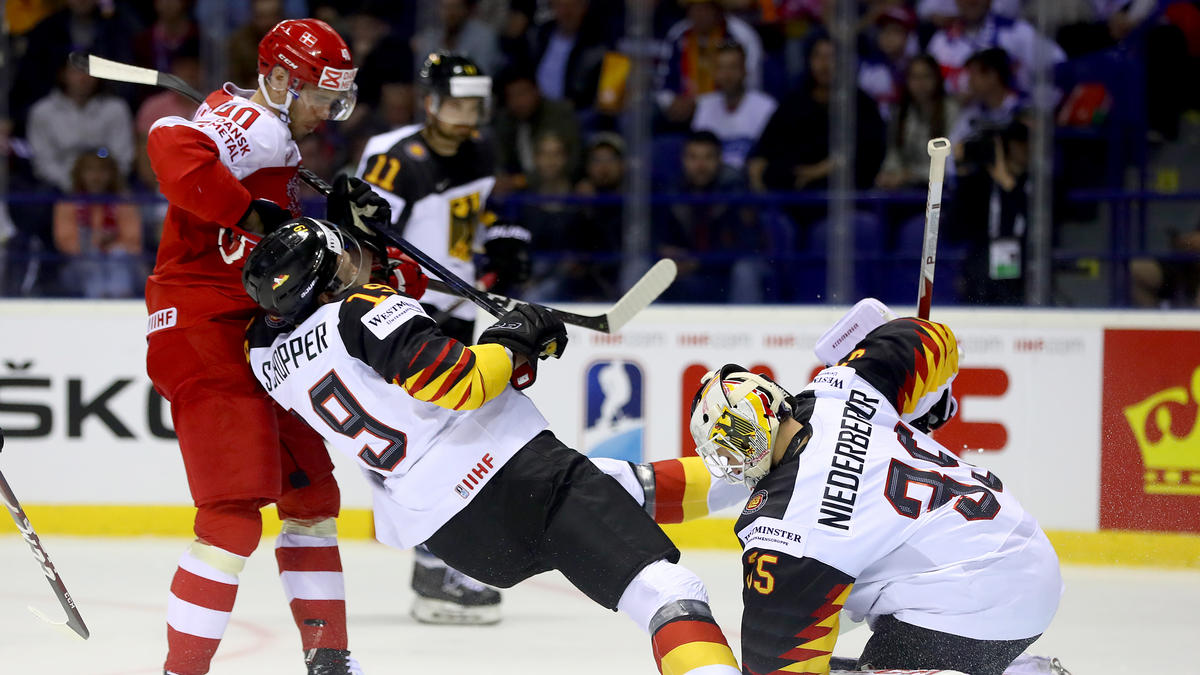 Die deutsche Eishockey-Nationalmannschaft musste gegen Dänemark lange kämpfen Die deutsche Eishockey-Nationalmannschaft musste gegen Dänemark lange kämpfen