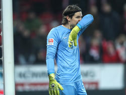 Marvin Hitz steckt mit dem FC Augsburg mitten im Abstiegskampf