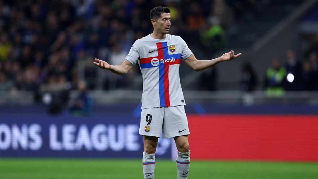 Robert Lewandowski spielt seit diesem Sommer für den FC Barcelona Robert Lewandowski spielt seit diesem Sommer für den FC Barcelona