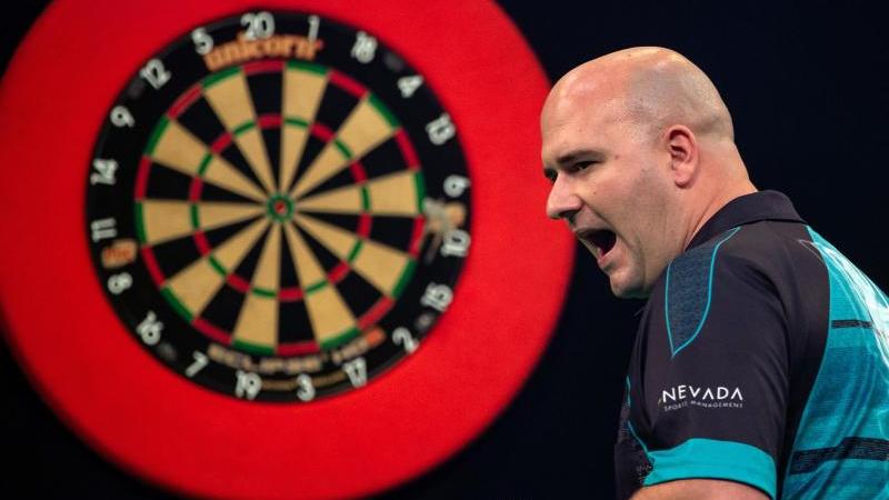 Teilnahmeberechtigt bei der Darts-EM sind die 32 besten Spieler des Jahres auf der European Tour Teilnahmeberechtigt bei der Darts-EM sind die 32 besten Spieler des Jahres auf der European Tour