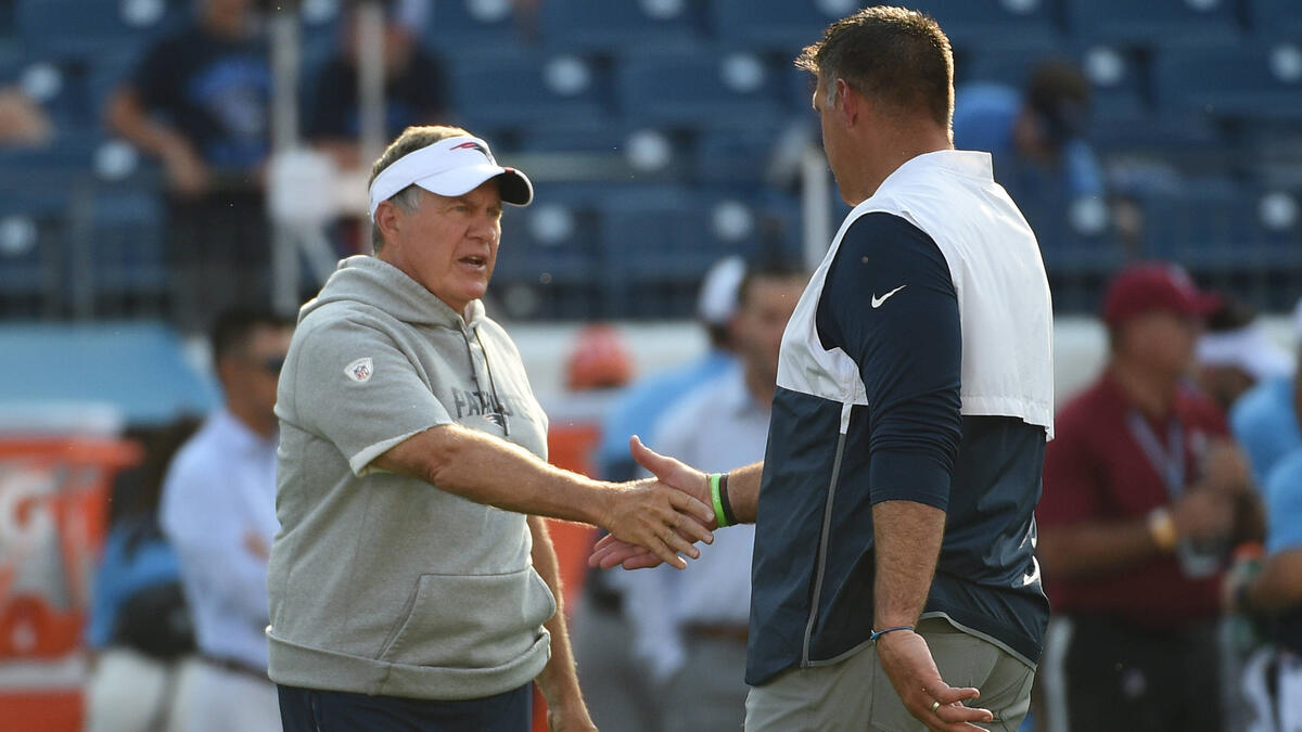 Bill Belichick und Mike Vrabel (r.) verbindet eine gemeinsame Vergangenheit