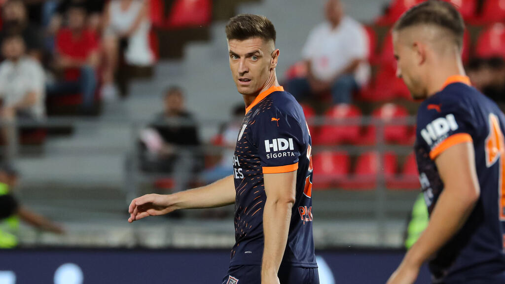 Ex-Hertha-Stürmer Krzysztof Piatek könnte es in die Vereinigten Arabischen Emirate ziehen Ex-Hertha-Stürmer Krzysztof Piatek könnte es in die Vereinigten Arabischen Emirate ziehen