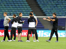 Joachim Löw kann gegen Chile seinen 100. Sieg feiern