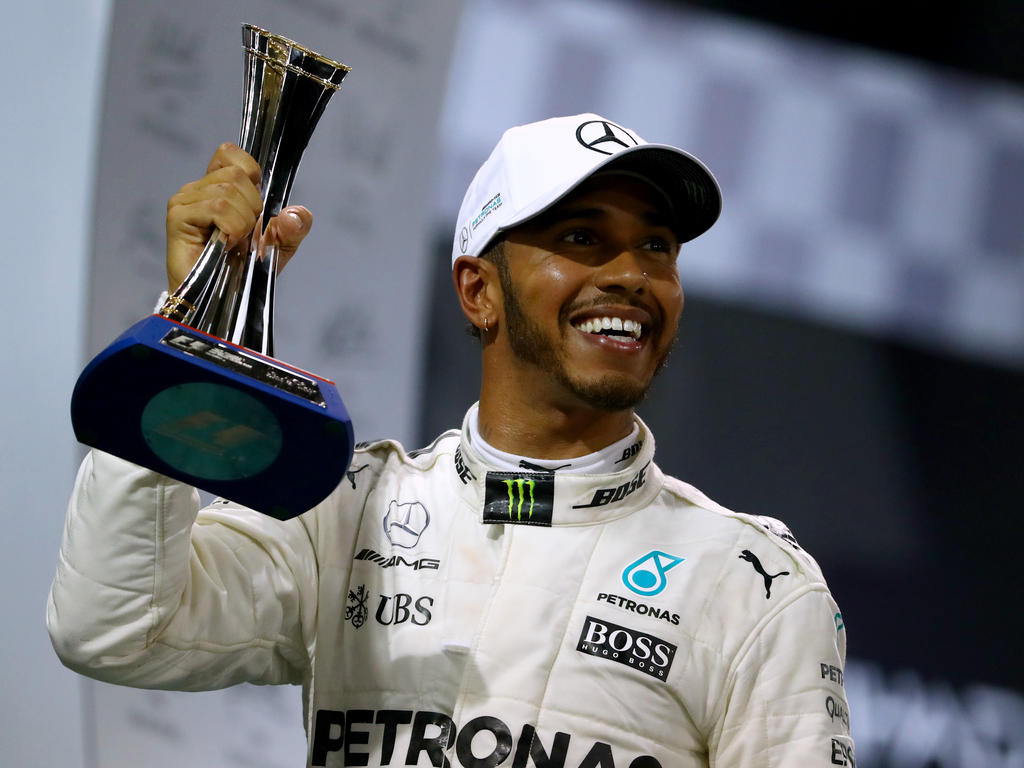 Lewis Hamilton will bei Mercedes verlängern Lewis Hamilton will bei Mercedes verlängern