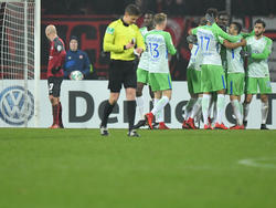 Kraftakt mit Happy End: Der VfL Wolfsburg steht im Viertelfinale