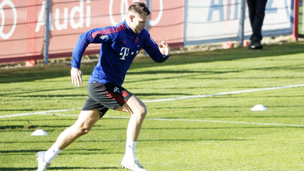 Niklas Süle am Mittwoch beim Mannschaftstraining des FC Bayern Niklas Süle am Mittwoch beim Mannschaftstraining des FC Bayern