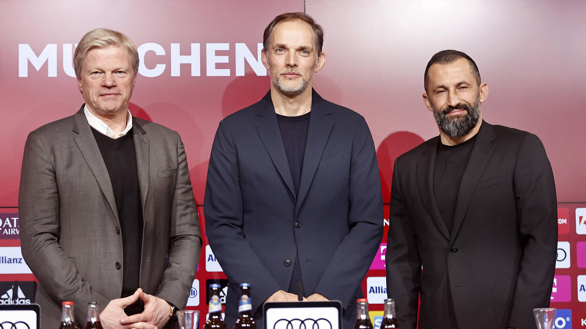 Thomas Tuchel (M.) ist neuer Cheftrainer des FC Bayern