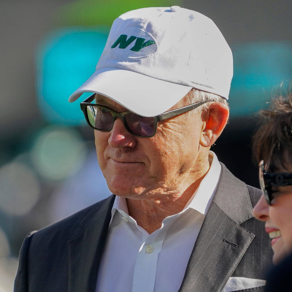 Robert "Woody" Johnson (American Football)