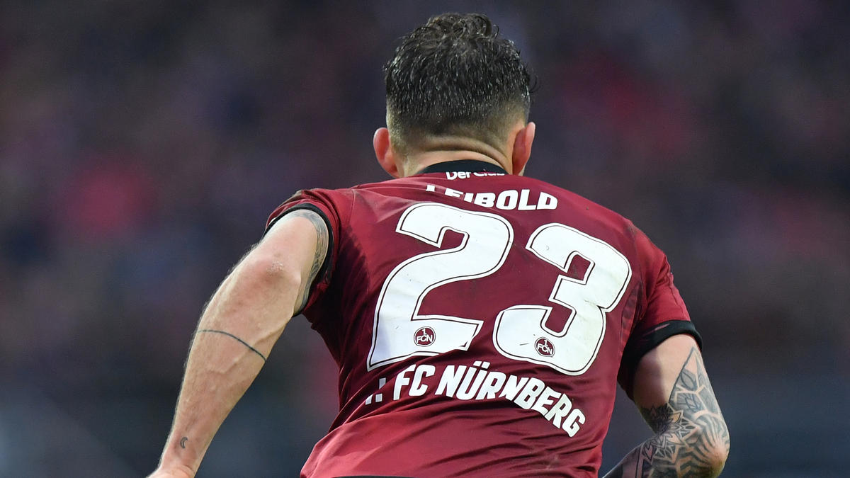 Tim Leibold wechselt wohl vom 1. FC Nürnberg zum HSV Tim Leibold wechselt wohl vom 1. FC Nürnberg zum HSV
