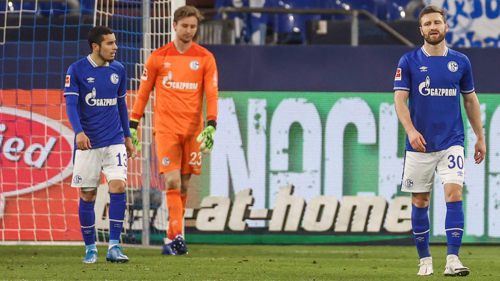 William (l.) und Shkodran Mustafi (r.) haben dem FC Schalke bislang nicht helfen können