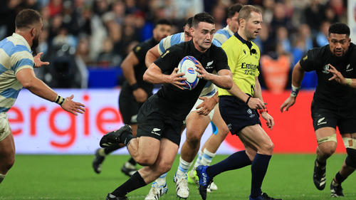 Der Neuseeländer Will Jordan (Mitte) gehört zu den Superstars der Rugby-WM 2023