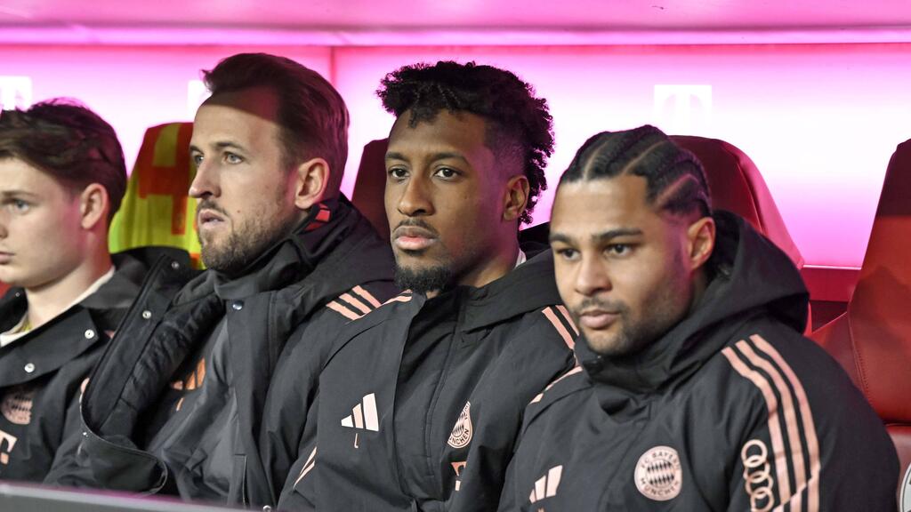 Kingsley Coman (M.) hat Interesse aus England auf sich gezogen Kingsley Coman (M.) hat Interesse aus England auf sich gezogen