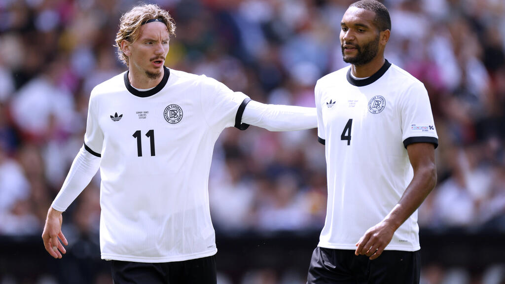 Nick Woltemade könnte bald auch im Verein an der Seite von Jonathan Tah spielen Nick Woltemade könnte bald auch im Verein an der Seite von Jonathan Tah spielen