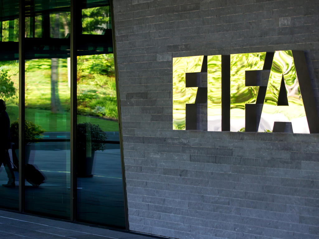Ein FIFA-Funktionär hat in seiner Heimat Zypern große Probleme