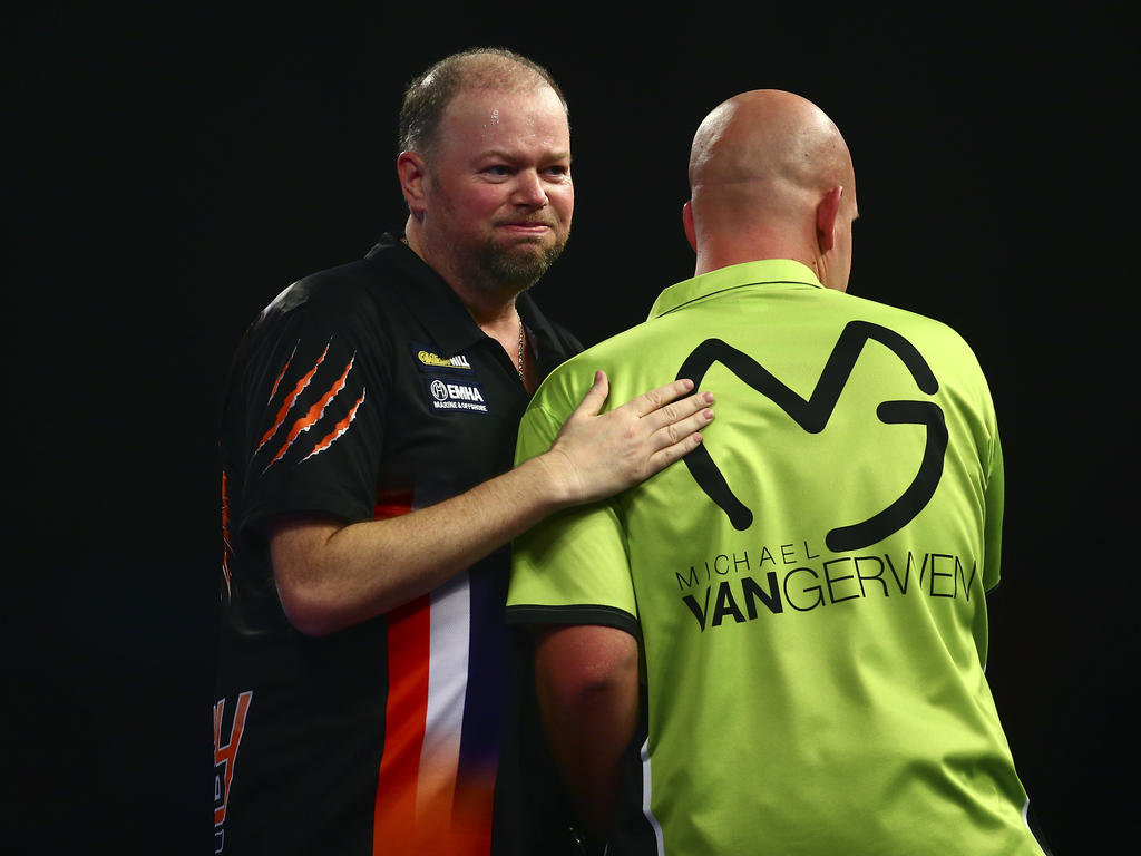 Michael van Gerwen steht im Halbfinale der Premier League Michael van Gerwen steht im Halbfinale der Premier League