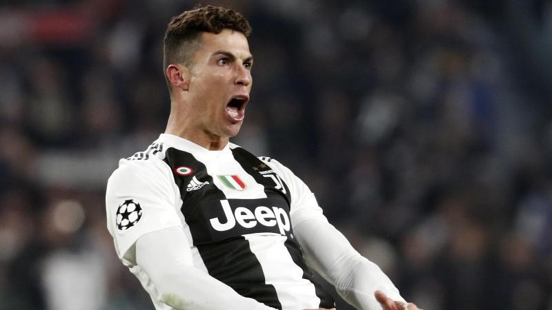 Cristiano Ronaldo fiel nicht nur mit seinem sensationellen Dreierpack auf Cristiano Ronaldo fiel nicht nur mit seinem sensationellen Dreierpack auf
