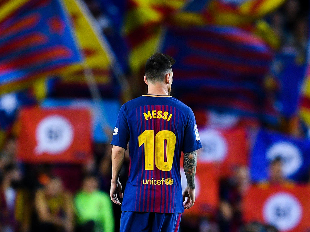 Lionel Messi strebt angeblich den Wechsel in die Premier League an