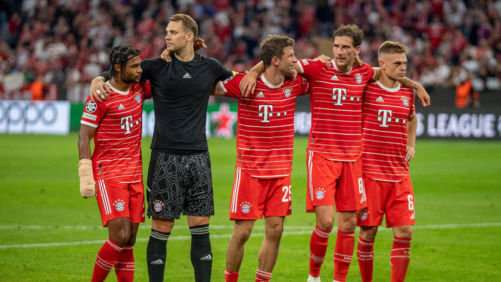 Joshua Kimmich (r.) vom FC Bayern soll es (mal wieder) in den Fokus des FC Barcelona geschafft haben Joshua Kimmich (r.) vom FC Bayern soll es (mal wieder) in den Fokus des FC Barcelona geschafft haben