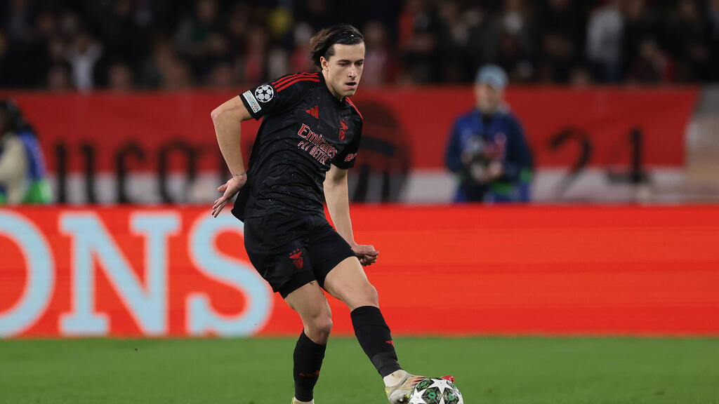 Álvaro Carreras soll das Interesse des FC Bayern geweckt haben Álvaro Carreras soll das Interesse des FC Bayern geweckt haben
