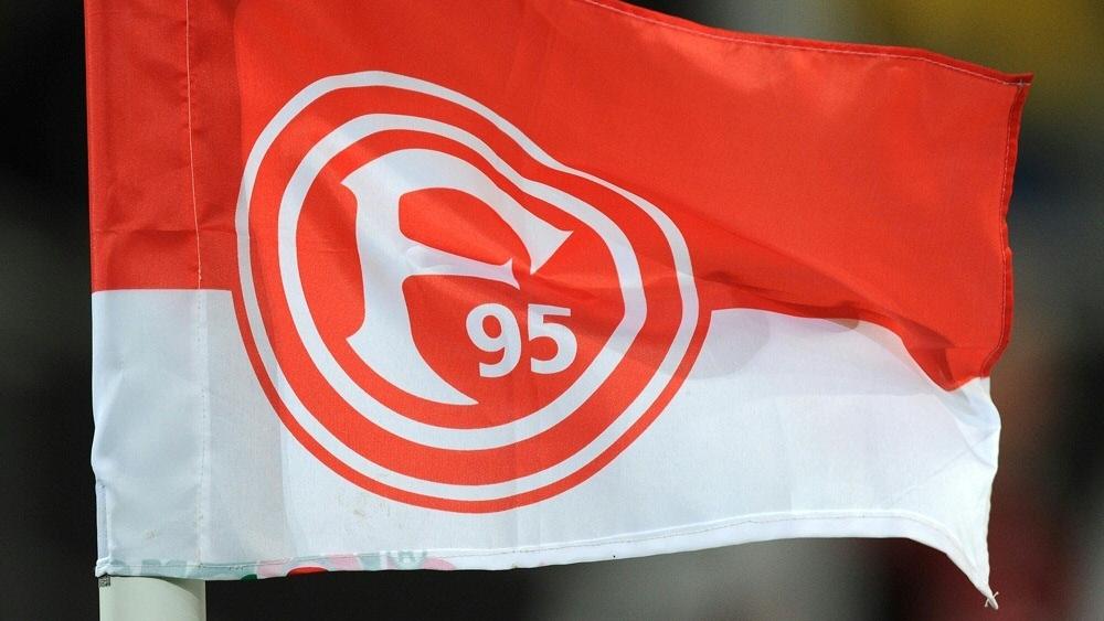 Fortuna Düsseldorf präsentiert Neuzugang Fortuna Düsseldorf präsentiert Neuzugang