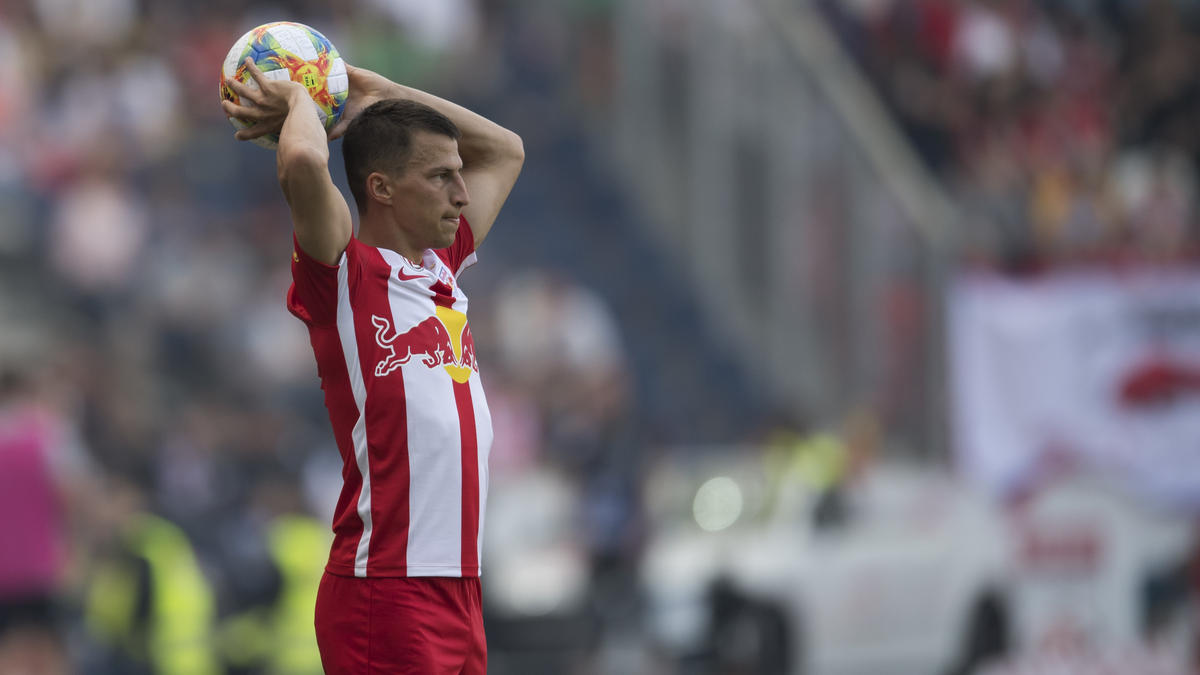 Rechtsverteidiger Stefan Lainer folgt seinem Trainer Rose nach Gladbach Rechtsverteidiger Stefan Lainer folgt seinem Trainer Rose nach Gladbach