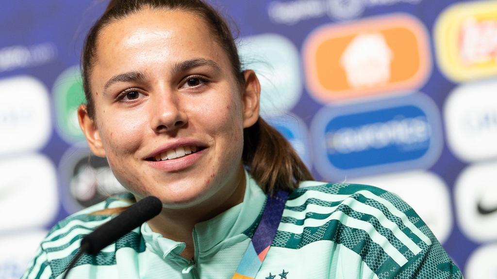 Lena Oberdorf spricht über ihren neuen Status Lena Oberdorf spricht über ihren neuen Status