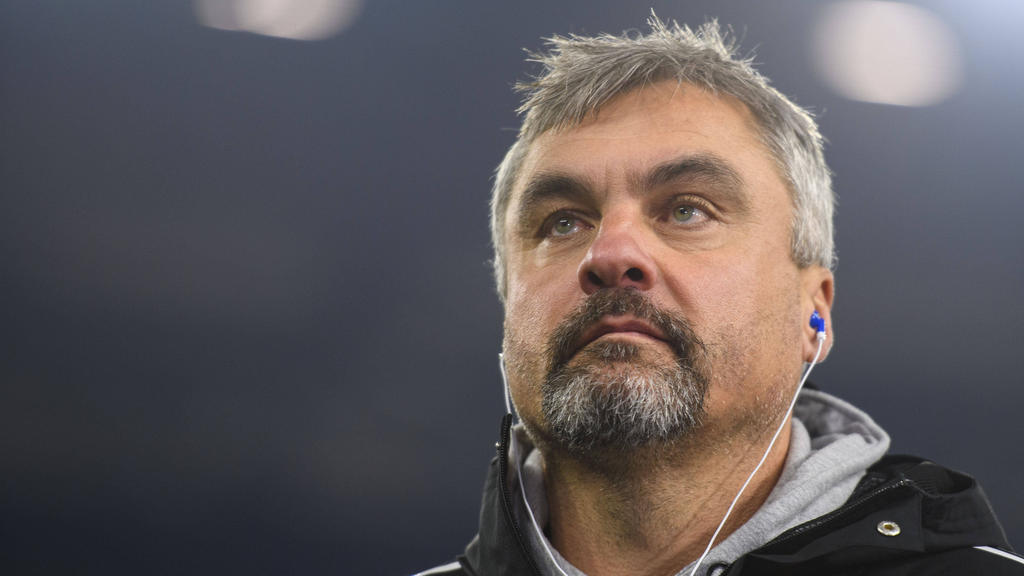 Schalke-Coach Thomas Reis hat seine Mannschaft öffentlich angezählt Schalke-Coach Thomas Reis hat seine Mannschaft öffentlich angezählt