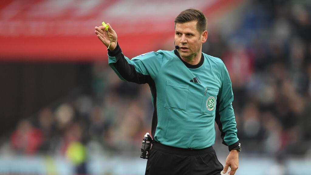 Frank Willenborg äußert sich zum Pilotprojekt mit Schiedsrichter-Durchsagen im Stadion Frank Willenborg äußert sich zum Pilotprojekt mit Schiedsrichter-Durchsagen im Stadion